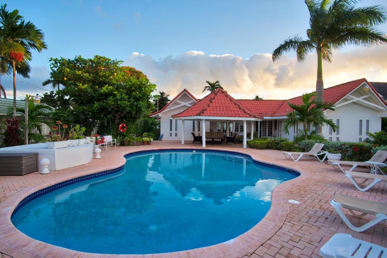 Sunspot Villa รันอเวย์เบย์ ภายนอก รูปภาพ